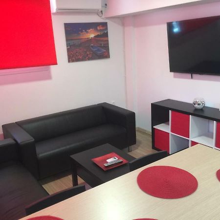 Loutraki Hostel Bagian luar foto