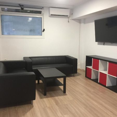Loutraki Hostel Bagian luar foto