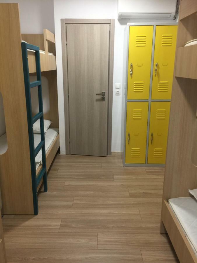 Loutraki Hostel Bagian luar foto