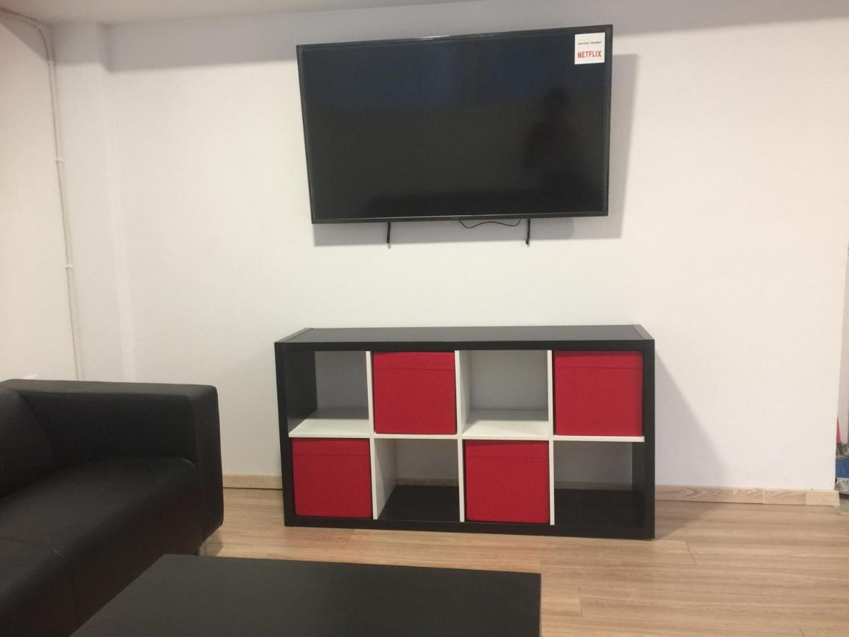 Loutraki Hostel Bagian luar foto