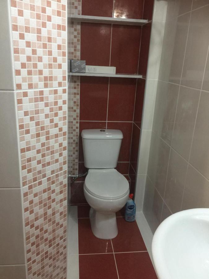 Loutraki Hostel Bagian luar foto